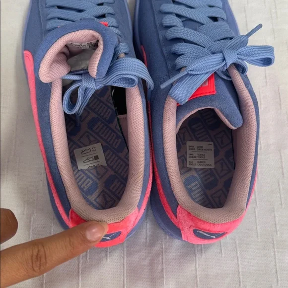 Puma Heart Accent Sneakers in Blue and Pink - Picture 7 of 7